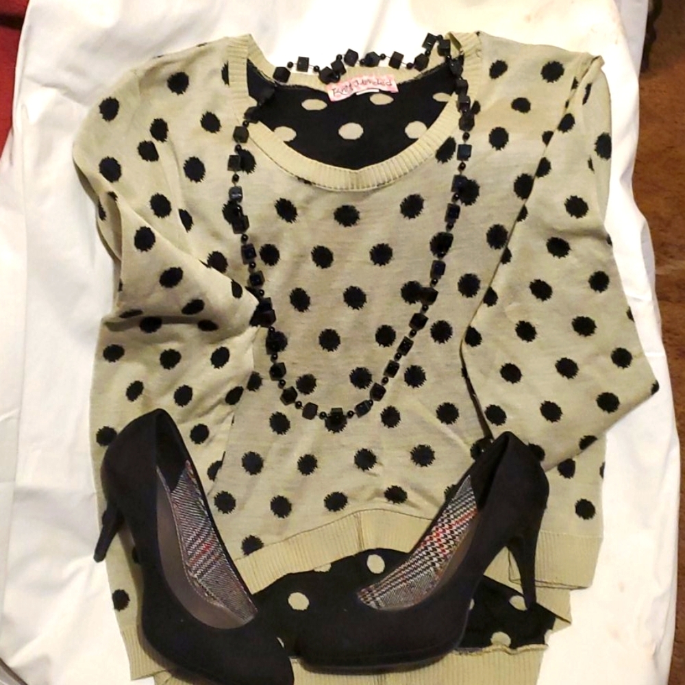 Womens Sweater - Picture 1 of 4